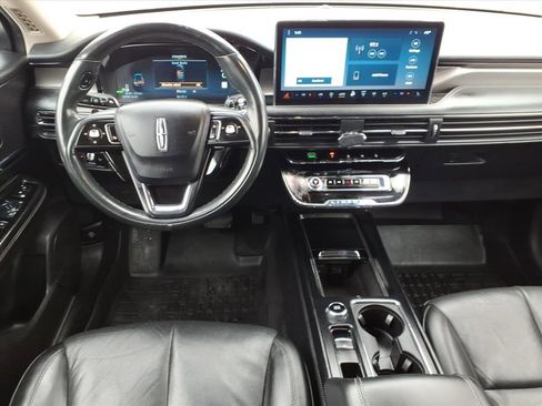 Used 2023 Lincoln Corsair Grand Touring image 9