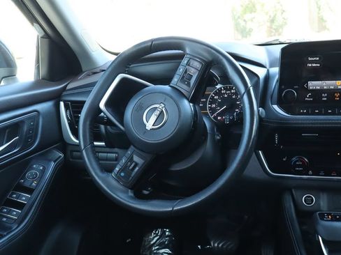 Used 2023 Nissan Rogue SL w/ SL Premium Package FWD image 28