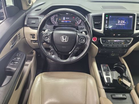 Used 2016 Honda Pilot Touring image 20