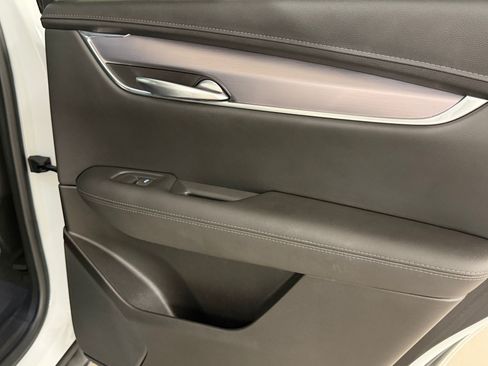 Used 2023 Cadillac XT5 Luxury FWD image 43