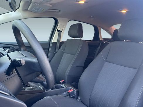 Used 2018 Ford Focus S image 21