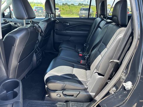 Used 2018 Honda Pilot Touring image 22