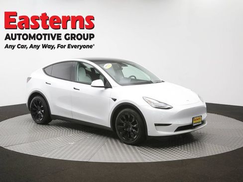 Used 2021 Tesla Model Y Long Range AWD/4WD image 43