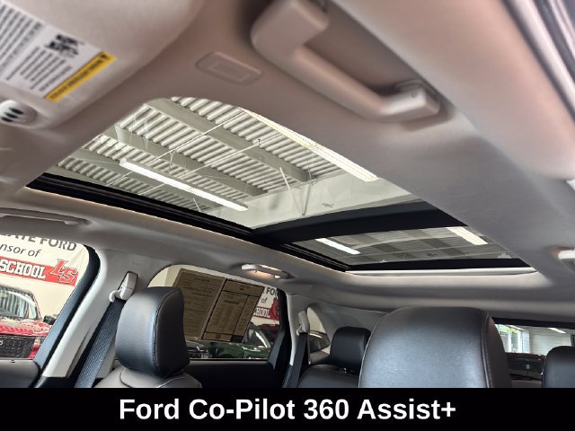 Used 2024 Ford Edge SEL w/ Convenience Package AWD/4WD image 4