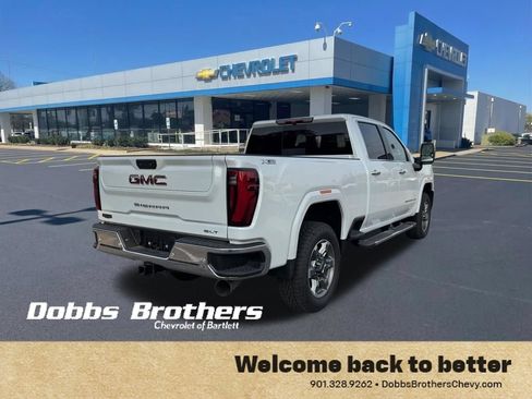 Used 2026 GMC Sierra 2500 SLT w/ SLT Premium Package AWD/4WD image 8