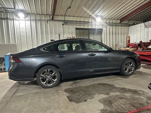 Used 2023 Honda Accord EX image 8