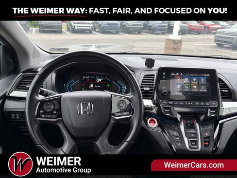 Used 2022 Honda Odyssey Touring image 16