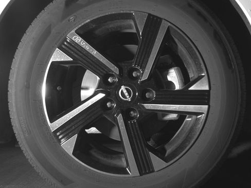 Used 2025 Nissan Sentra SV FWD image 13