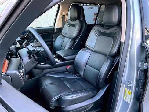 Used 2021 Lincoln Aviator Grand Touring w/ Equipment Group 302A image 7