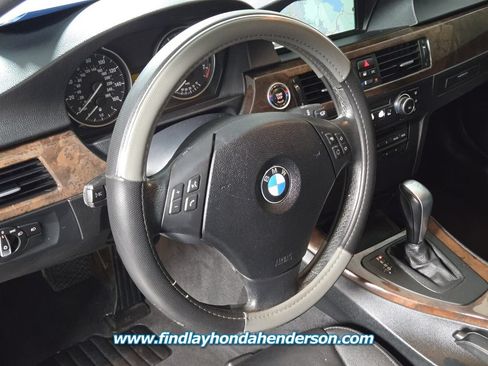 Used 2010 BMW 328i Sedan RWD image 25