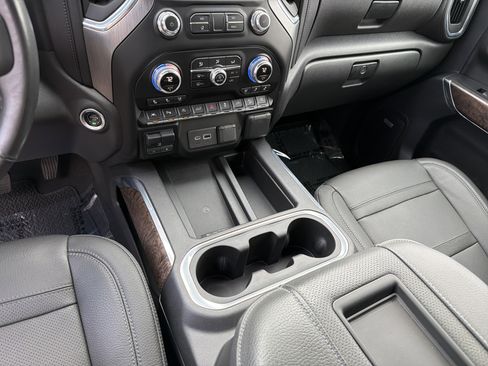 Used 2021 GMC Sierra 1500 Denali w/ Denali Ultimate Package image 32