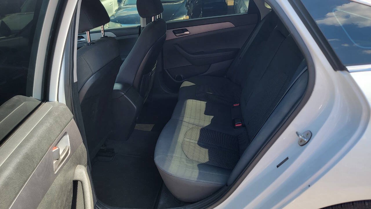 Used 2018 Hyundai Sonata SE FWD image 16