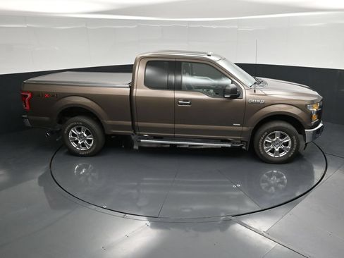 Used 2017 Ford F150 XLT w/ Equipment Group 302A Luxury AWD/4WD image 48