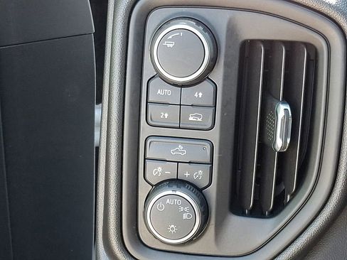 Used 2022 Chevrolet Silverado 1500 W/T w/ WT Convenience Package AWD/4WD image 24