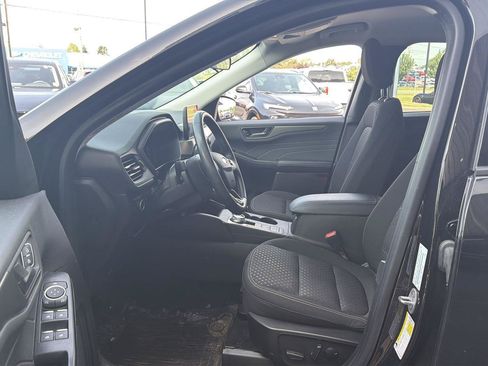 Used 2023 Ford Escape Active AWD/4WD image 2