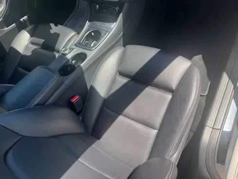 Used 2021 Mercedes-Benz GLA 250 4MATIC image 11