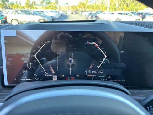 New 2026 BMW X5 sDrive40i w/ M Sport Package image 31