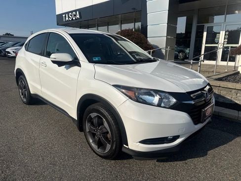 Used 2018 Honda HR-V EX image 1