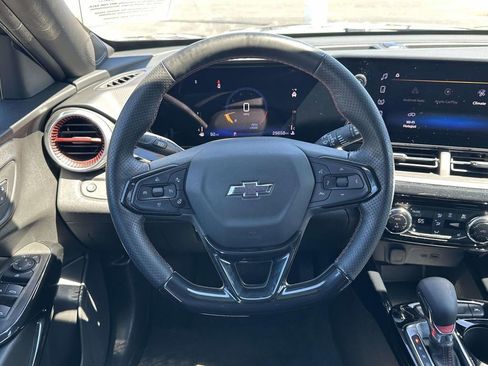 Used 2024 Chevrolet Trax RS w/ Driver Confidence Package image 14