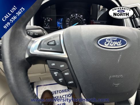 Used 2019 Ford Edge Titanium w/ Cold Weather Package FWD image 18