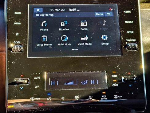 Used 2024 Hyundai Santa Cruz SEL image 16