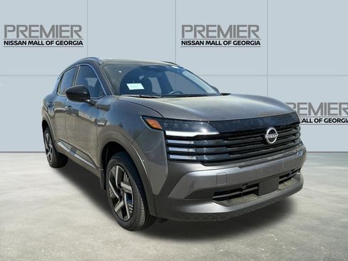 New 2026 Nissan Kicks SV w/ SV Premium Package FWD image 3