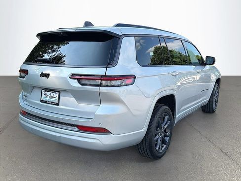 New 2026 Jeep Grand Cherokee L Limited AWD/4WD image 4