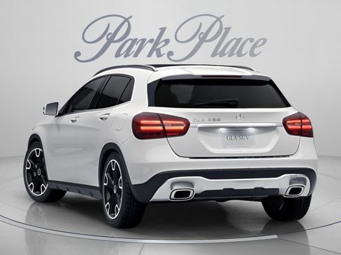Used 2018 Mercedes-Benz GLA 250 image 14