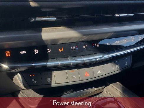 Used 2025 Cadillac XT4 Sport w/ LPO, Onyx Lite Package image 31