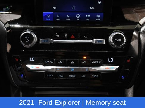 Used 2021 Ford Explorer Platinum w/ Equipment Group 601A AWD/4WD image 20