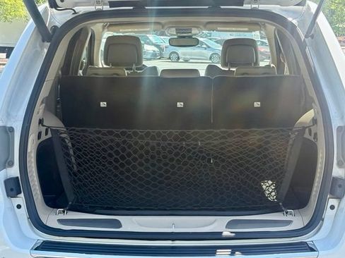 Used 2019 Jeep Grand Cherokee Limited AWD/4WD image 17