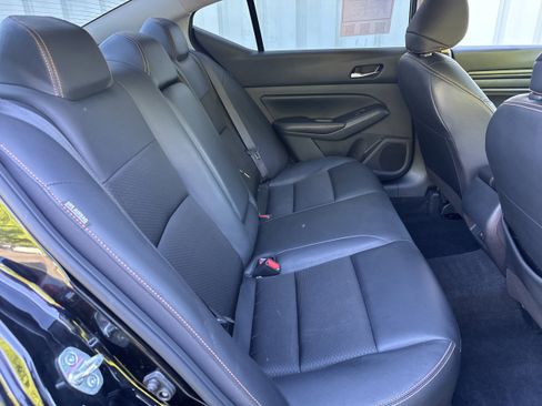 Used 2022 Nissan Altima 2.5 SR FWD image 14