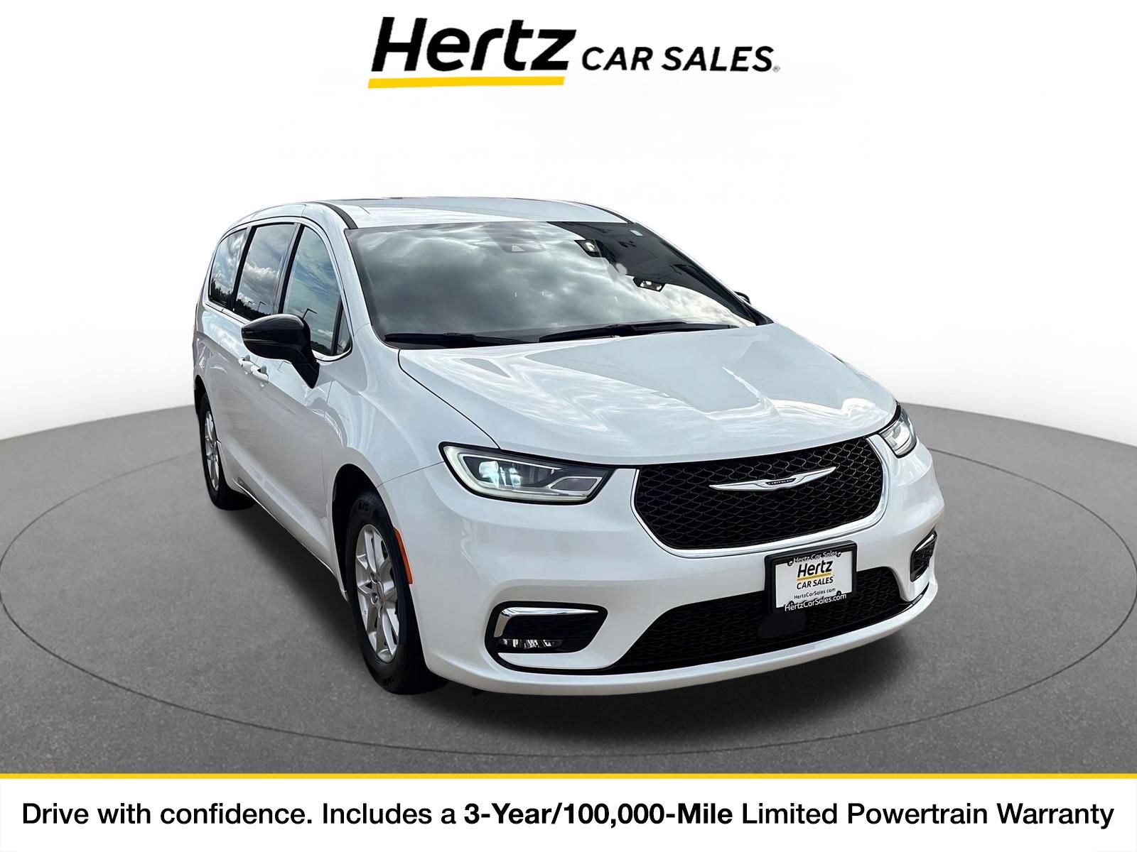 Used 2025 Chrysler Pacifica Select FWD image 1