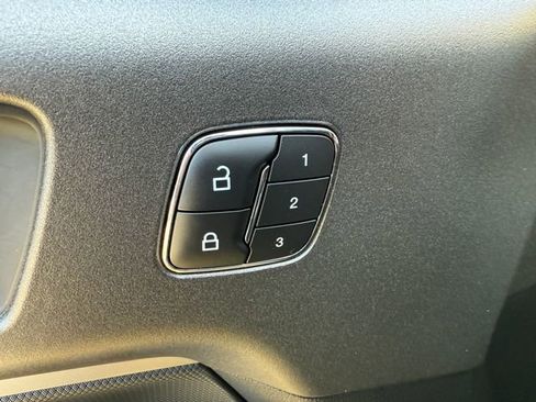 Used 2025 Ford Bronco Sport Badlands image 19