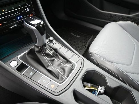 Certified 2026 Volkswagen Jetta SEL FWD image 5
