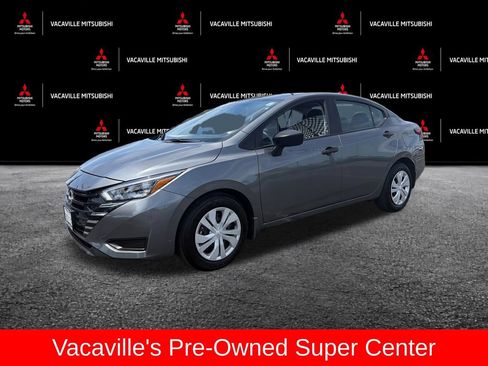 Used 2025 Nissan Versa S w/ Trunk Package FWD image 1