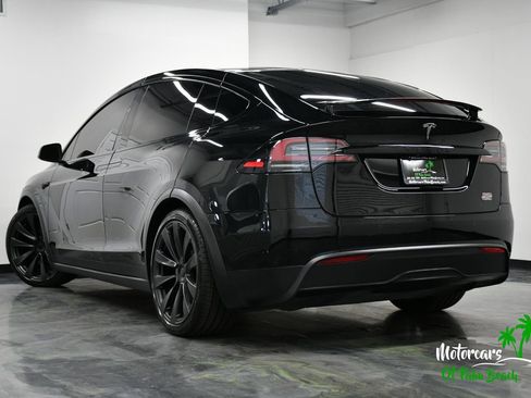 Used 2022 Tesla Model X Plaid AWD/4WD image 7