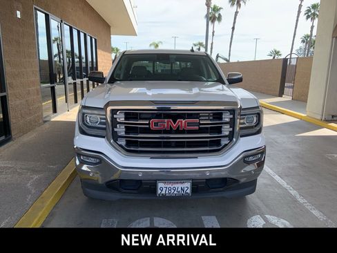 Used 2018 GMC Sierra 1500 SLT w/ Enhanced Driver Alert Package image 2