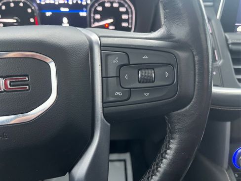 Used 2021 GMC Yukon XL SLT w/ SLT Premium Package image 32