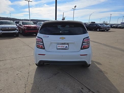 Used 2020 Chevrolet Sonic LT image 5
