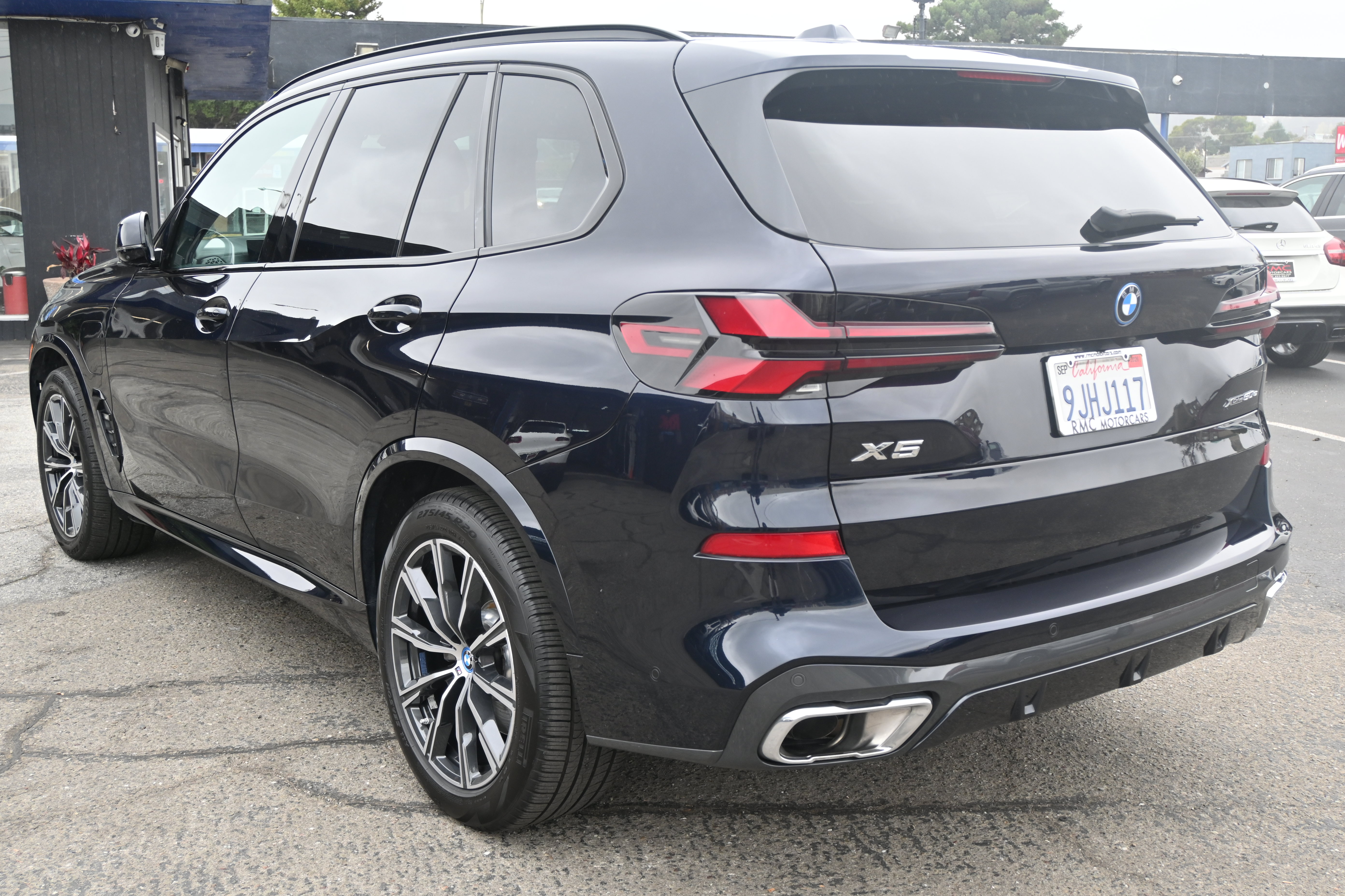 Used 2024 BMW X5 xDrive50e w/ M Sport Package AWD/4WD image 8