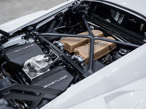 Used 2022 Lamborghini Huracan STO RWD image 43