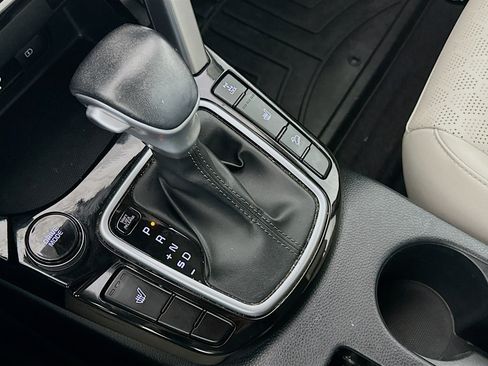 Used 2023 Kia Seltos SX image 25