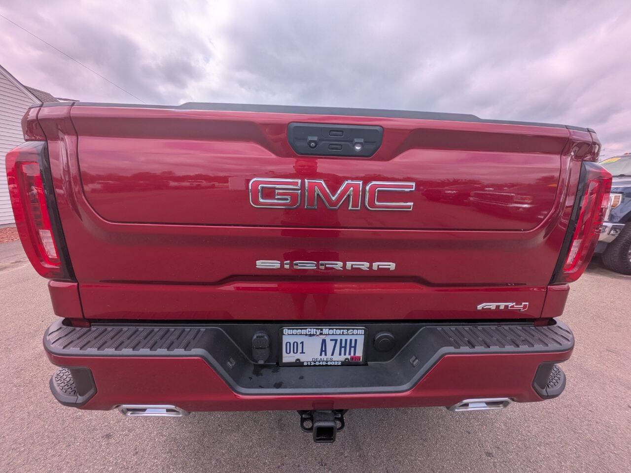 Used 2022 GMC Sierra 1500 AT4 AWD/4WD image 6