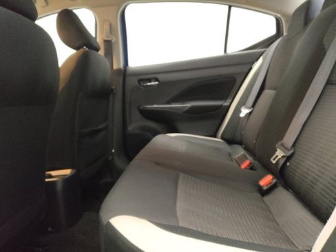 Used 2021 Nissan Versa SV image 18