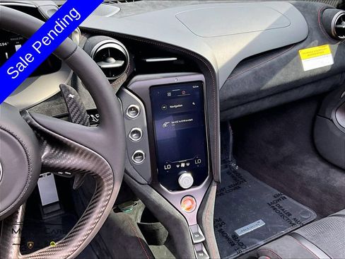Used 2027 McLaren 750S Spider RWD image 8