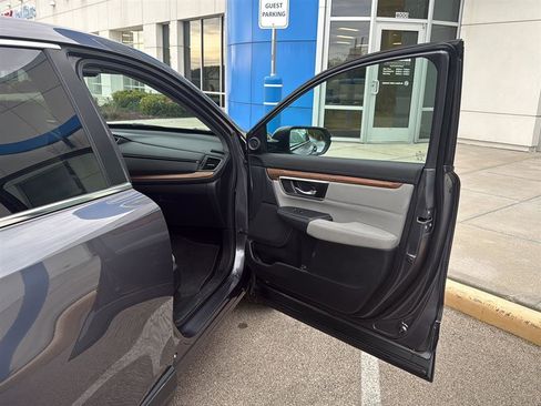 Used 2019 Honda CR-V EX image 5