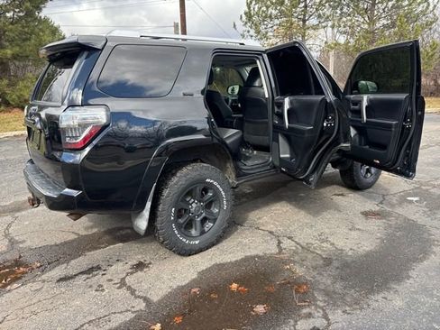 Used 2016 Toyota 4Runner SR5 Premium image 27