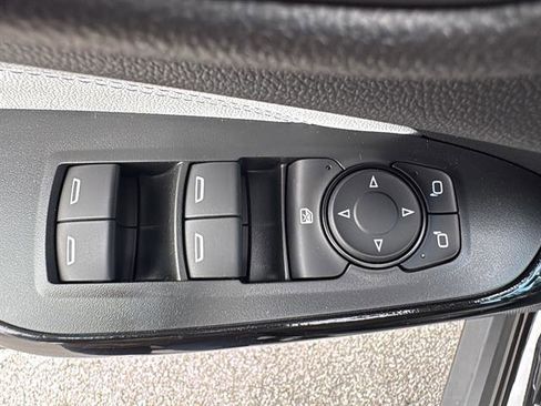New 2026 Chevrolet Trax LT w/ Driver Confidence Package FWD image 27