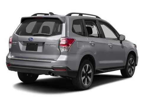 Used 2017 Subaru Forester 2.5i Limited AWD/4WD image 5
